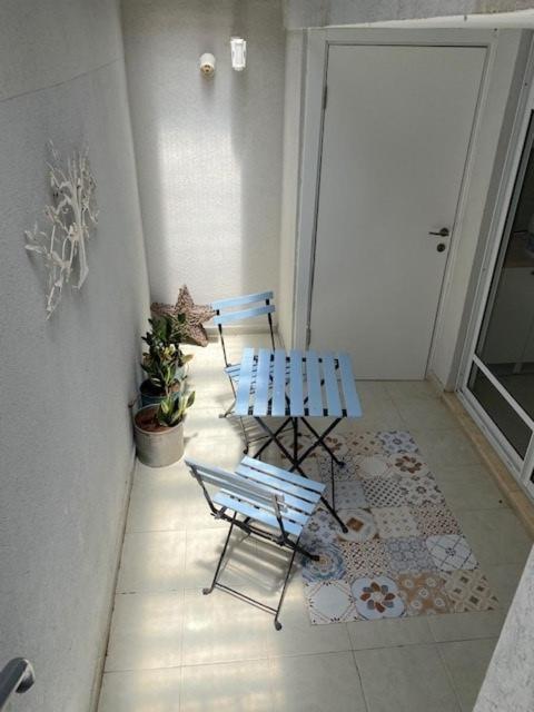 אירוח השקד - 10דק' משדה התעופה Apartment Giv'at Koach Luaran gambar